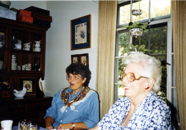 1991-10xx - Pam Confer-Doreen at shullers